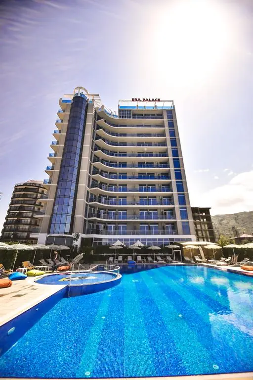 ERA PALACE KVARIATI 4 - главное фото